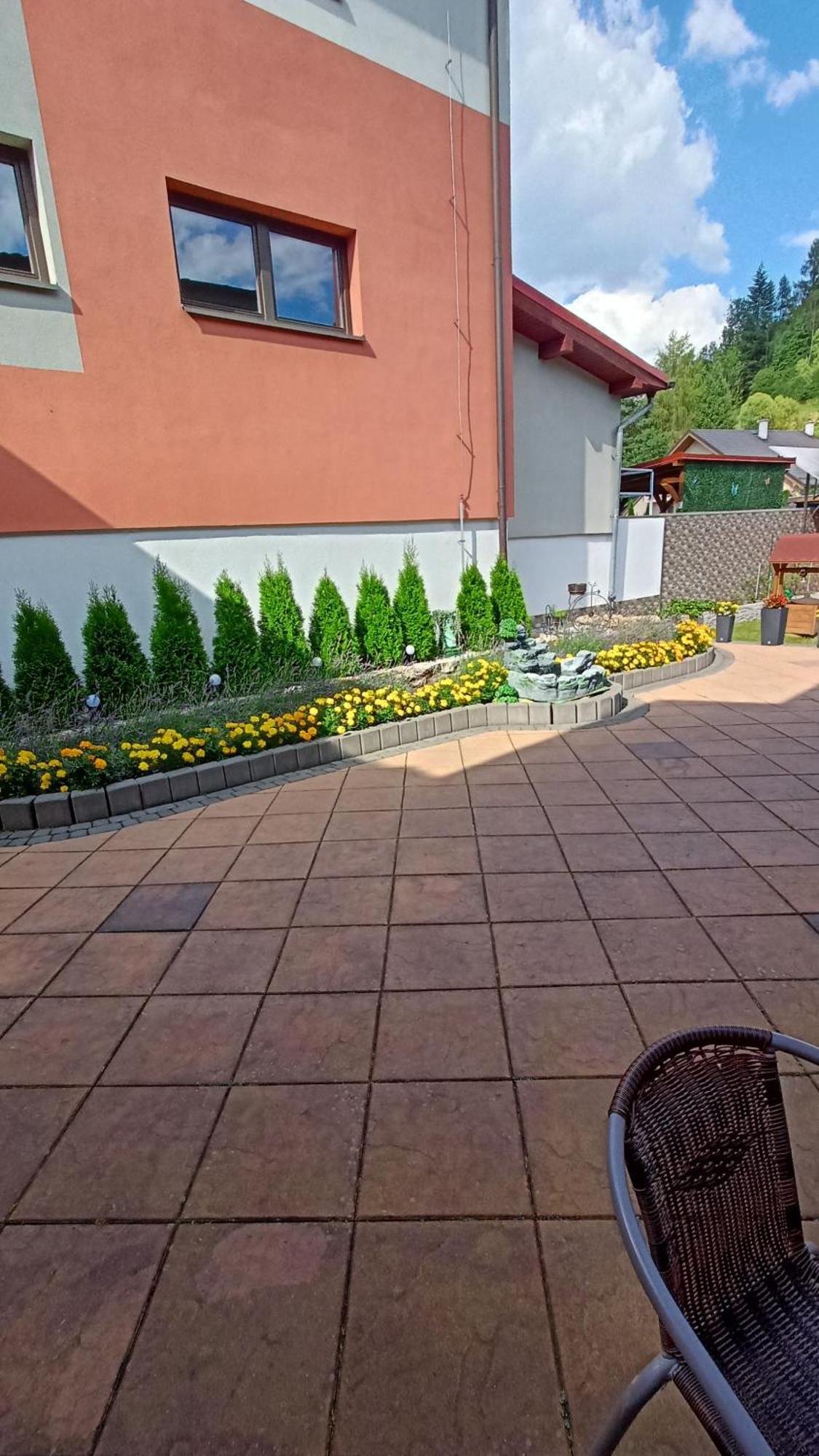 Privat Bene Apartment Vysne Ruzbachy Bagian luar foto